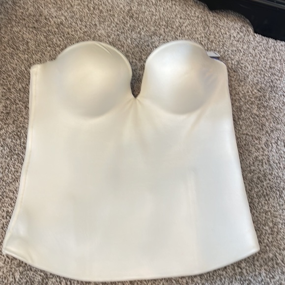 Fine Lines Australia4 Way Convertible Bustier, color-Cream, Size- 36C - Picture 2 of 8